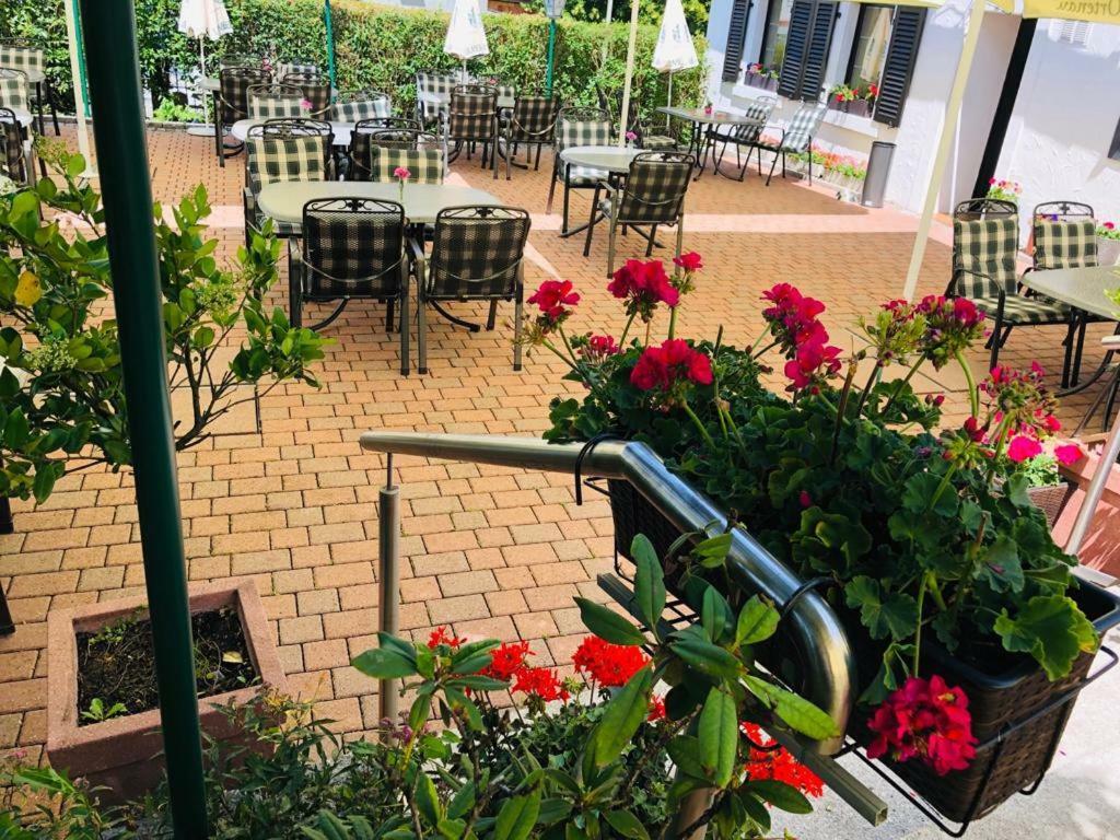 Gasthaus Blume بادن بادن المظهر الخارجي الصورة
